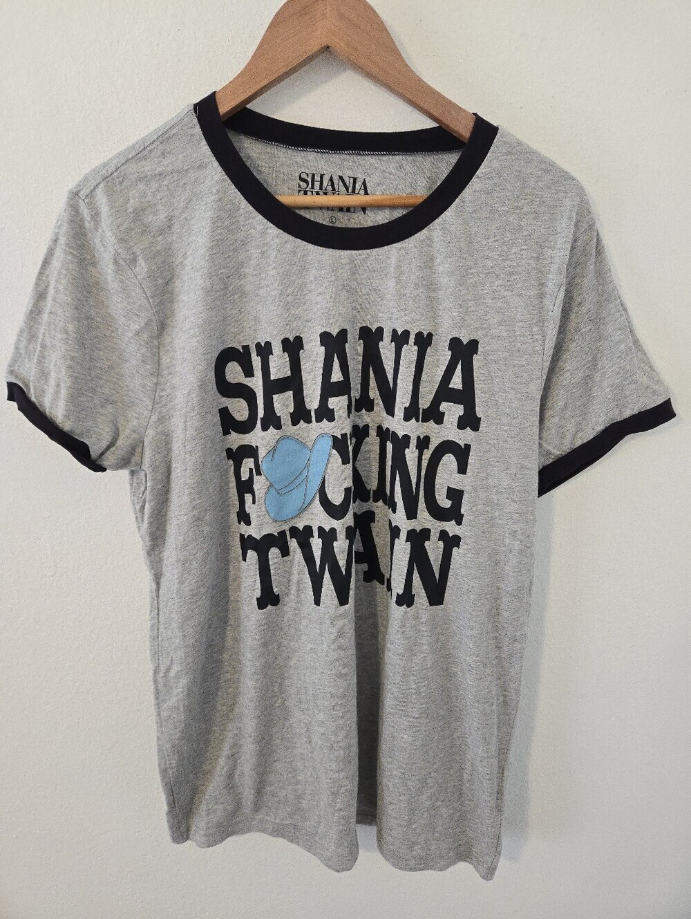 Shania F*cking Twain T Shirt Mens Large Ringer Tee Country Music Gray